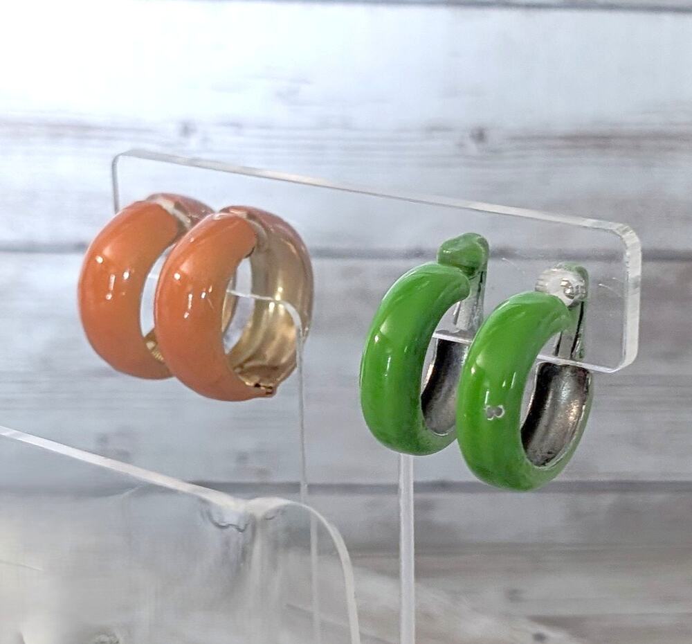 Vintage Clip On Earrings - Bundle of 2 Retro Hoops - 1"- Some Paint Chipping